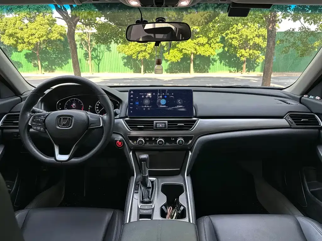 Honda Accord — фото 5