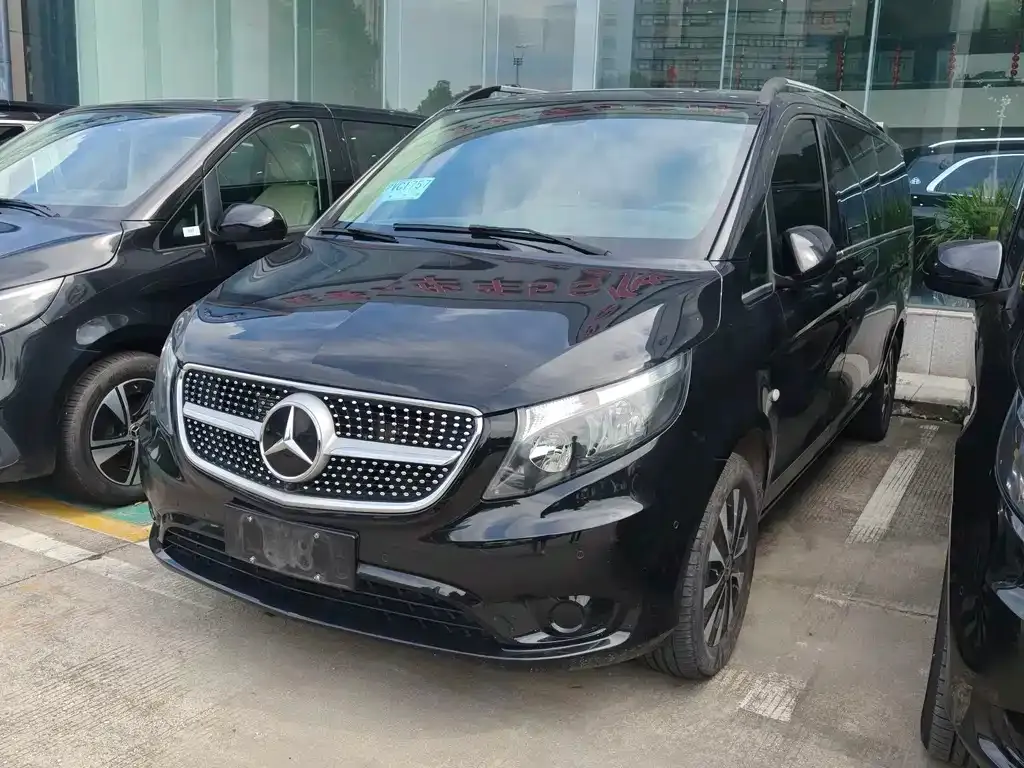 Mercedes-Benz Vito — фото 1
