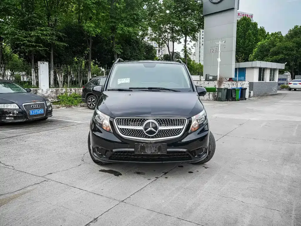 Mercedes-Benz Vito — фото 10