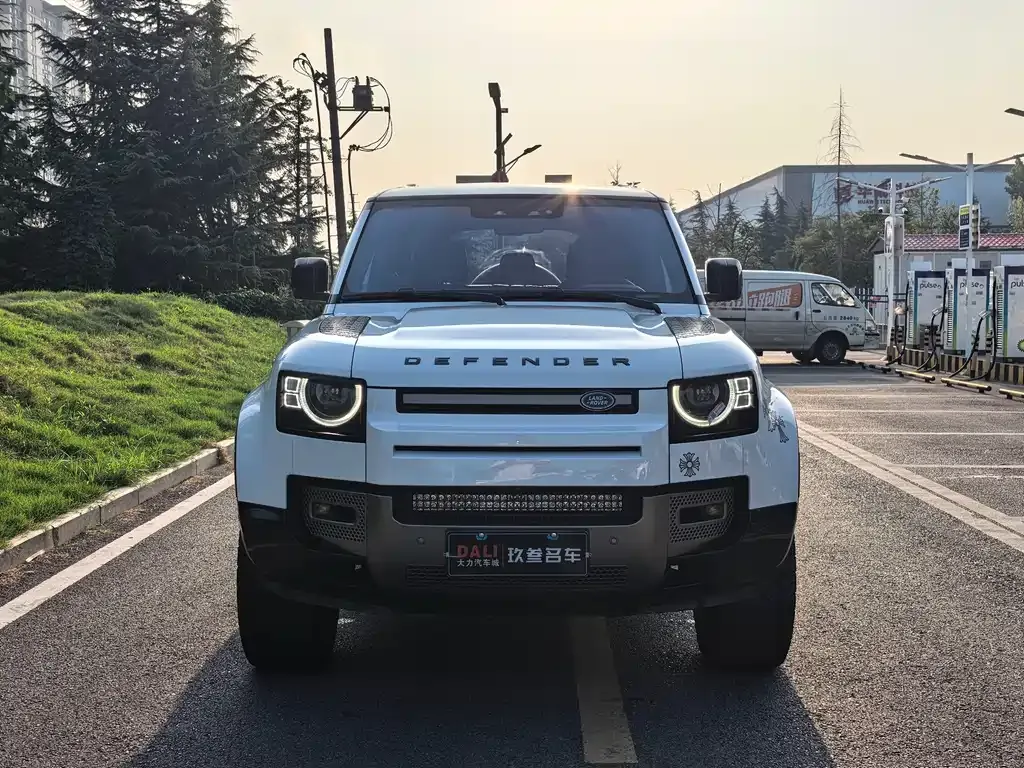 Land Rover Defender — фото 4
