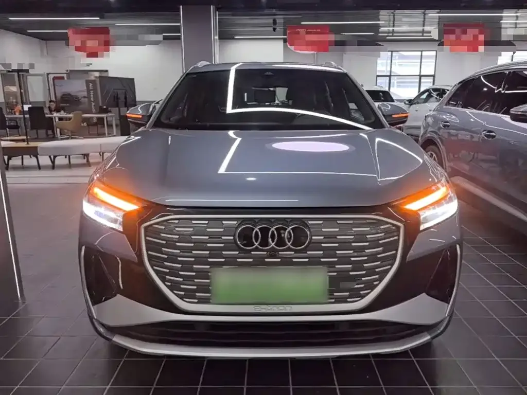 Audi Q4 e-tron — фото 10