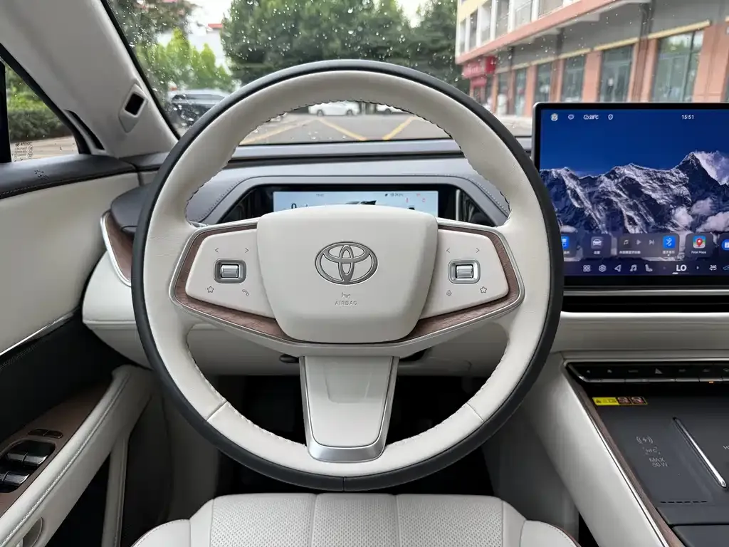 Toyota Platinum 7 — фото 7