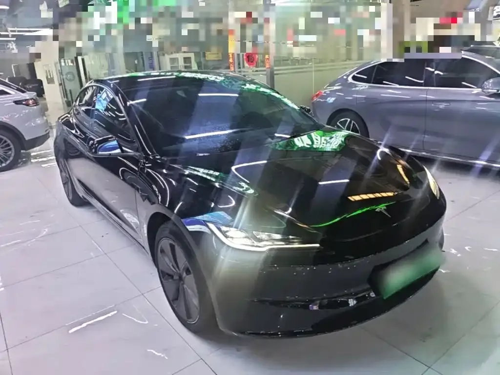 Tesla Model 3 — фото 2
