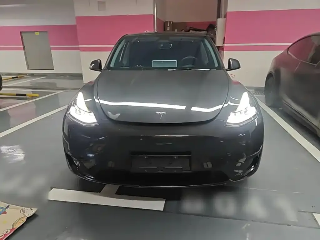 Tesla Model Y — фото 4