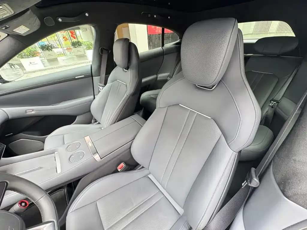 Xiaomi YU7 — фото 9
