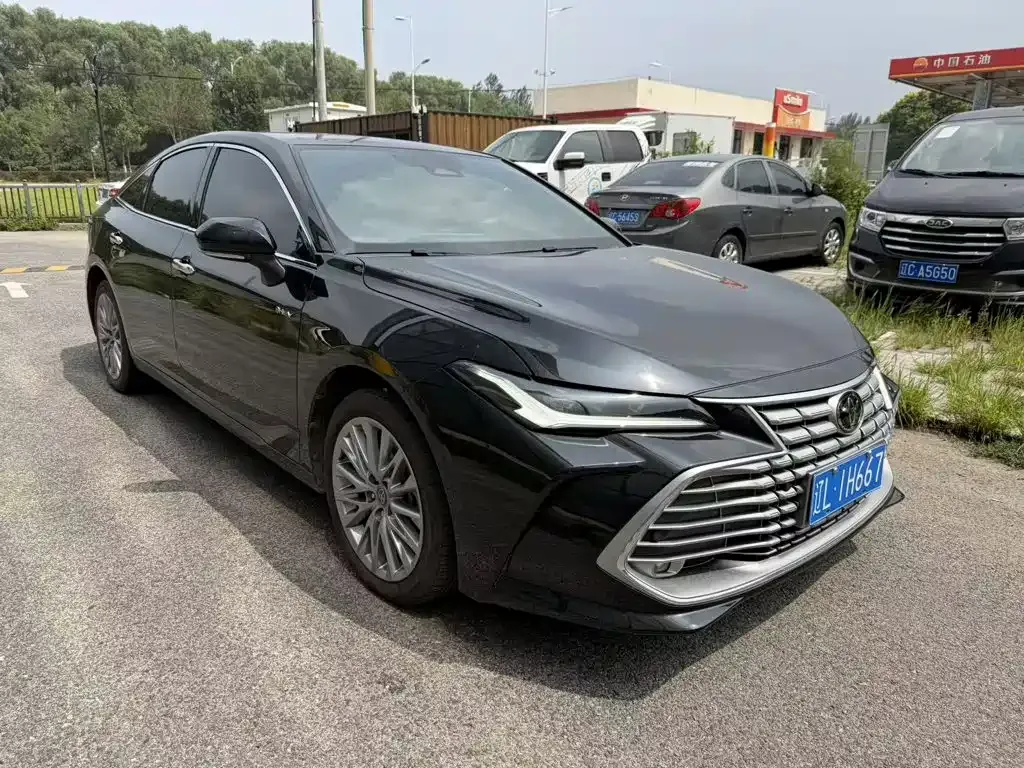 Toyota Avalon — фото 4