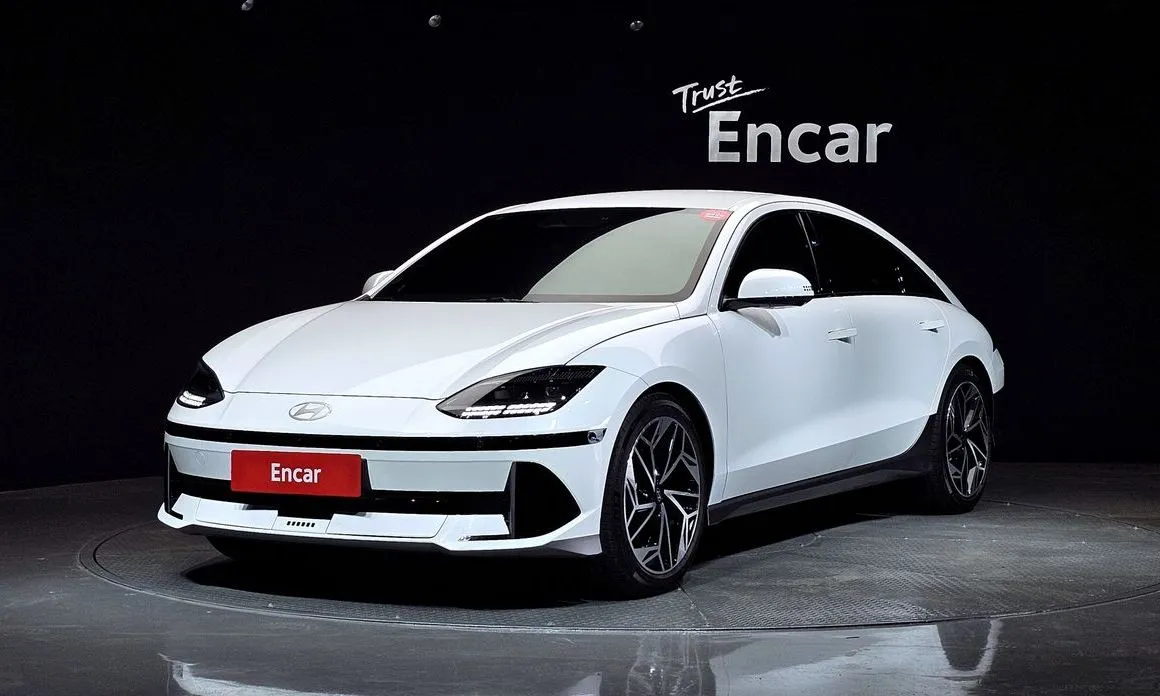 Hyundai Ioniq6 — фото 1
