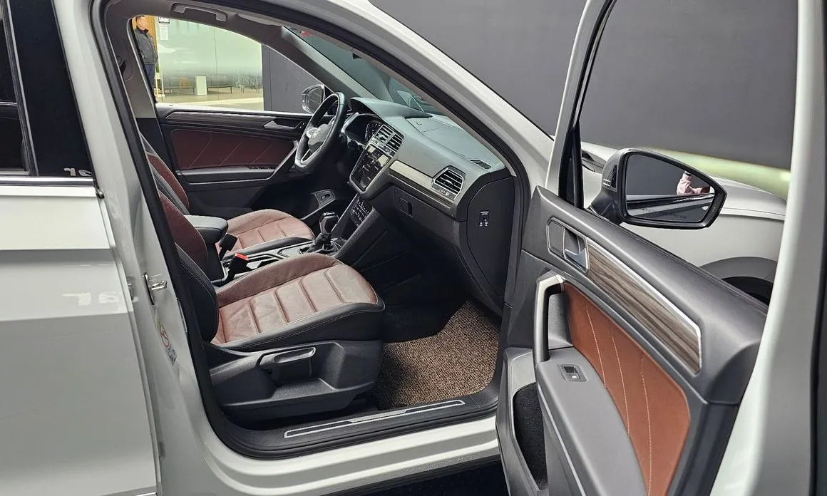 Volkswagen Tiguan — фото 6