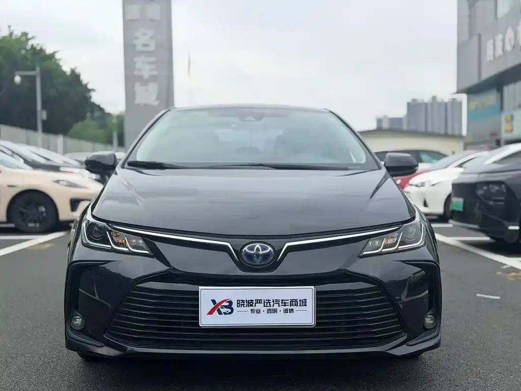 Toyota Corolla — фото 6