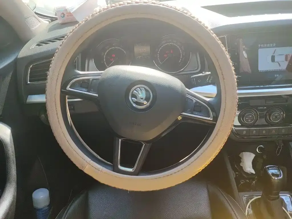 Skoda Kamiq — фото 10