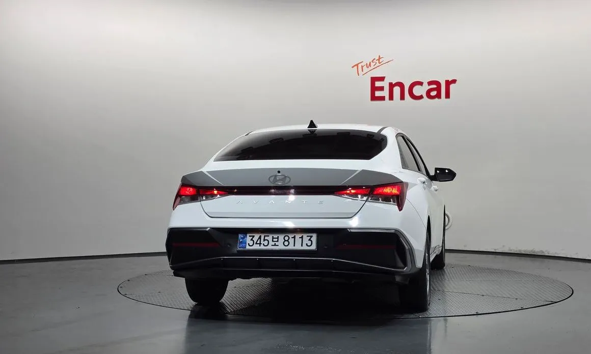 Hyundai AVANTE — фото 2
