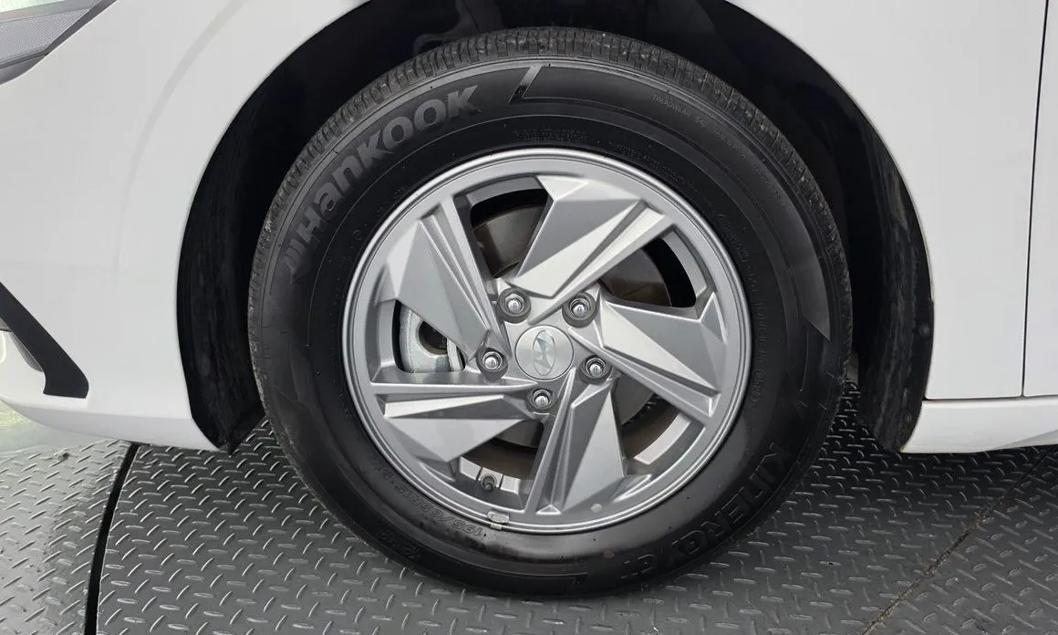 Hyundai AVANTE — фото 7