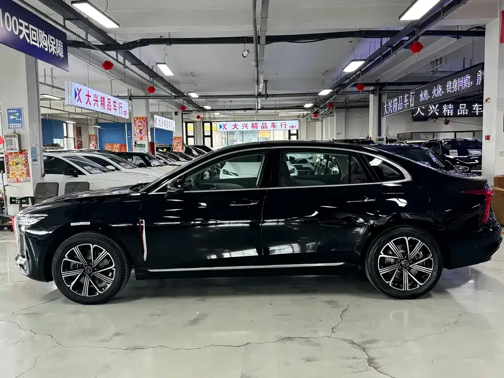 Hongqi H5 PHEV — фото 7