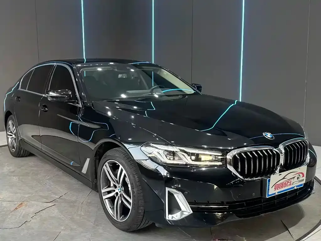 BMW 5 Series — фото 10
