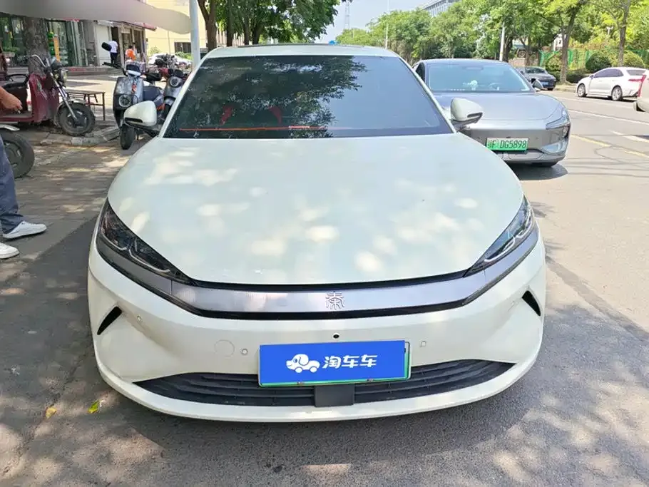 BYD Qin L — фото 8