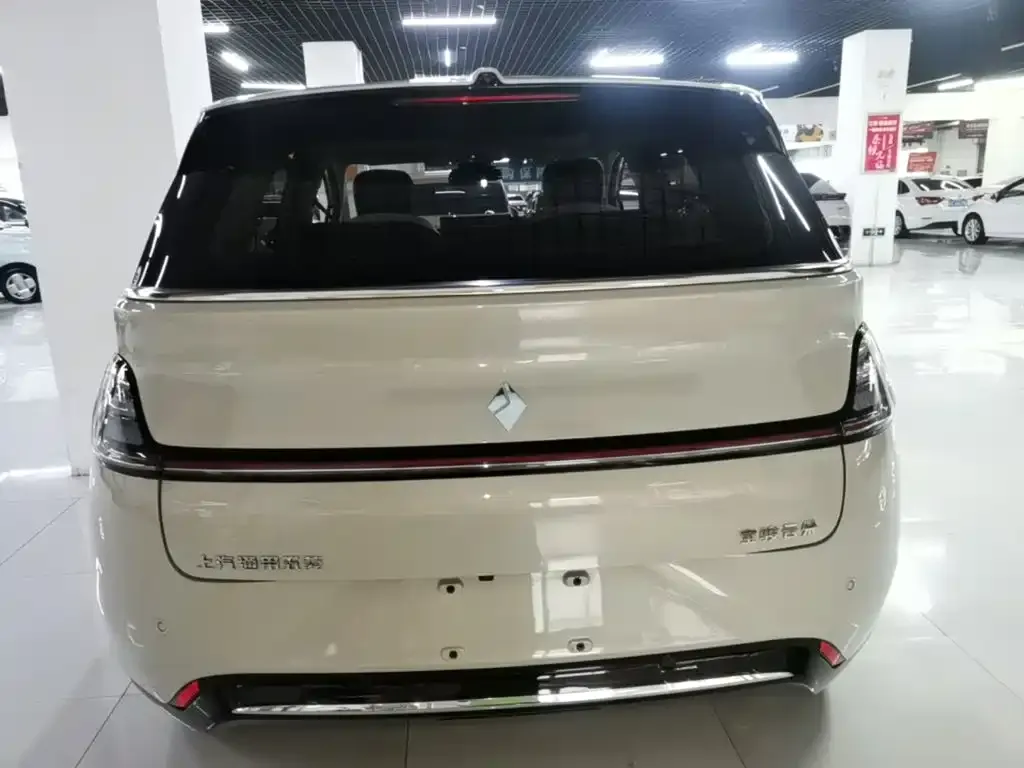 Baojun Yunduo — фото 2
