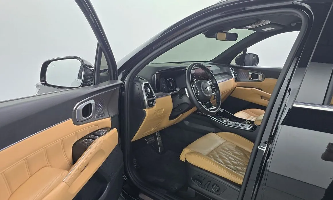 Kia Sorento — фото 8