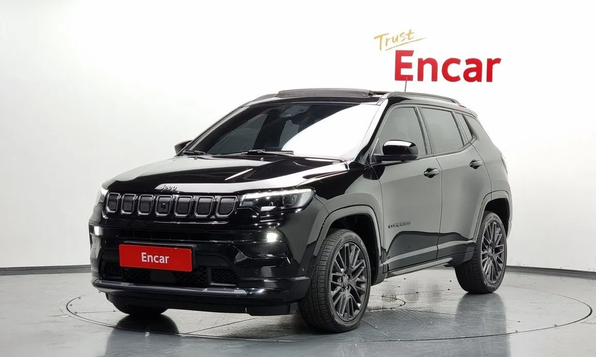 Jeep Compass — фото 1