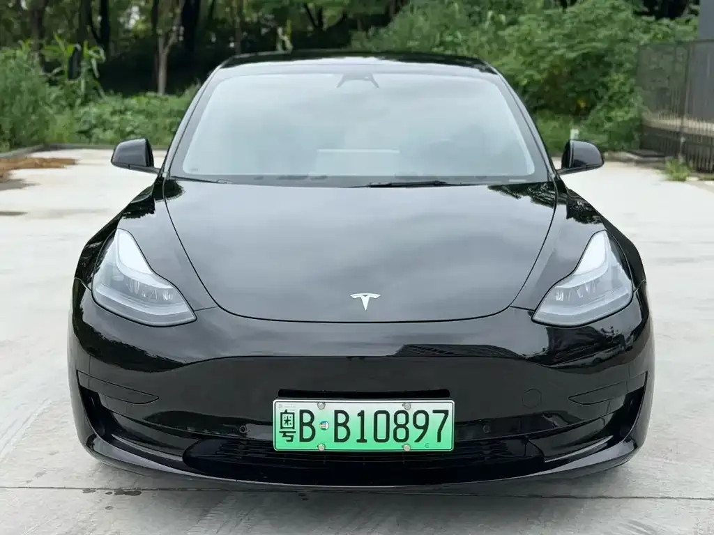 Tesla Model 3 — фото 4