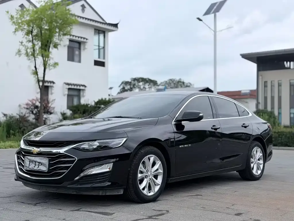 Chevrolet Malibu XL — фото 1