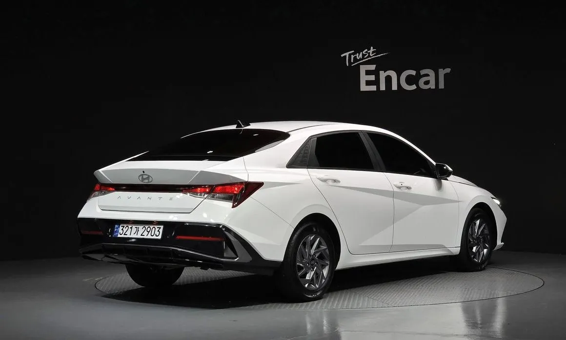 Hyundai AVANTE — фото 4