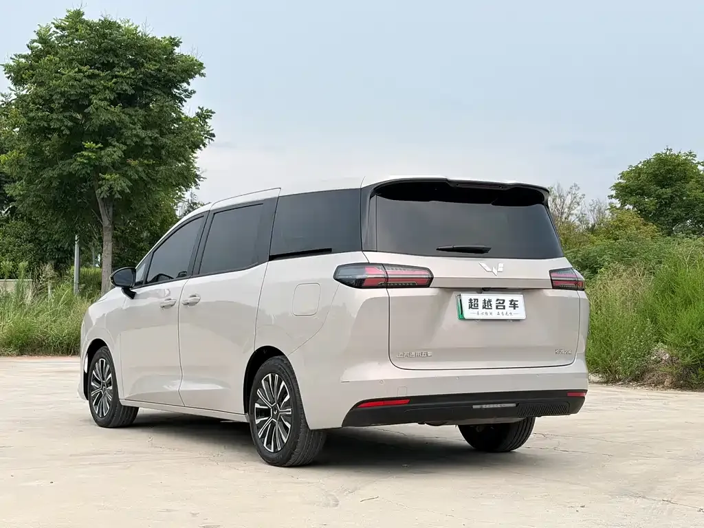 Wuling Starlight 730 New Energy — фото 10