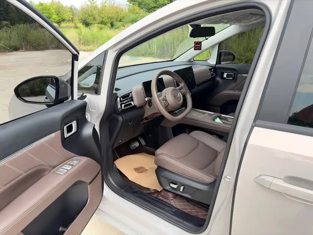 Wuling Starlight 730 New Energy — фото 7