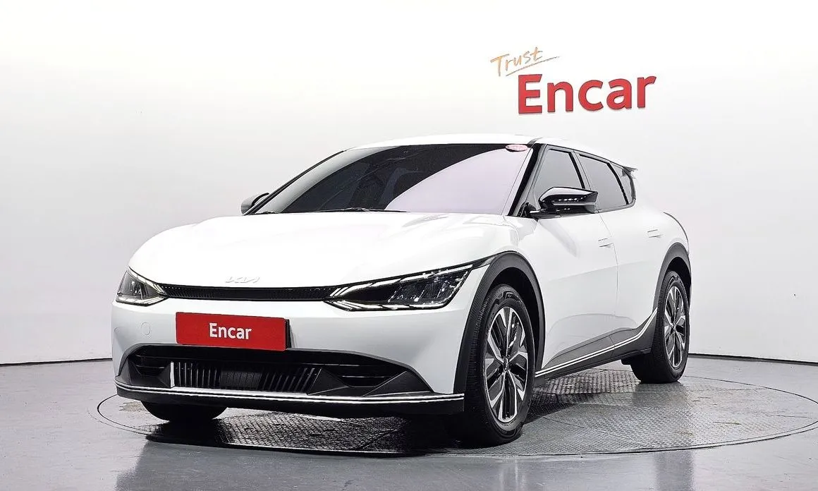 Kia EV6 — фото 1