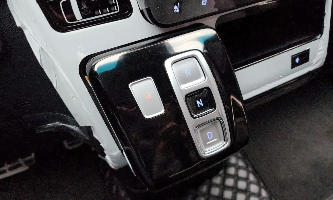 Hyundai Staria — фото 2