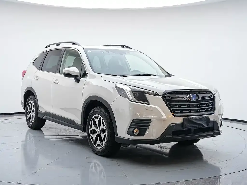 Subaru Forester — фото 4