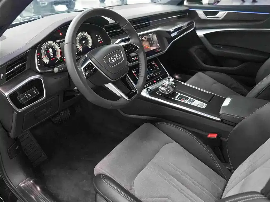 Audi A6L — фото 10