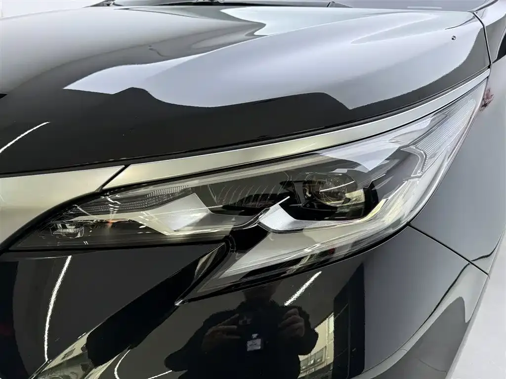 Toyota Sienna — фото 5