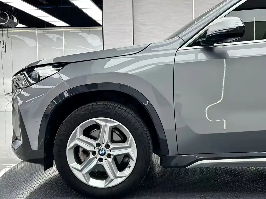 BMW X1 — фото 9