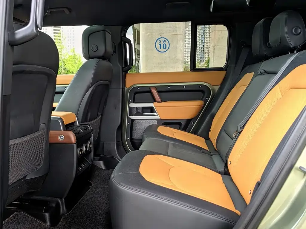 Land Rover Defender — фото 9