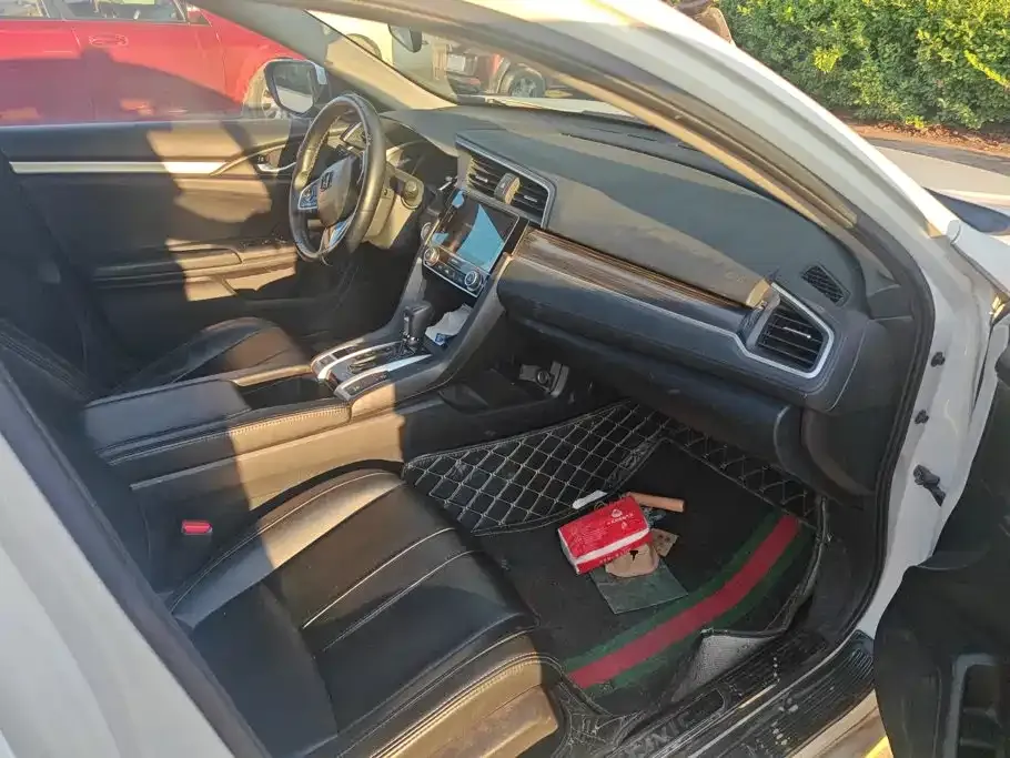 Honda Civic — фото 9