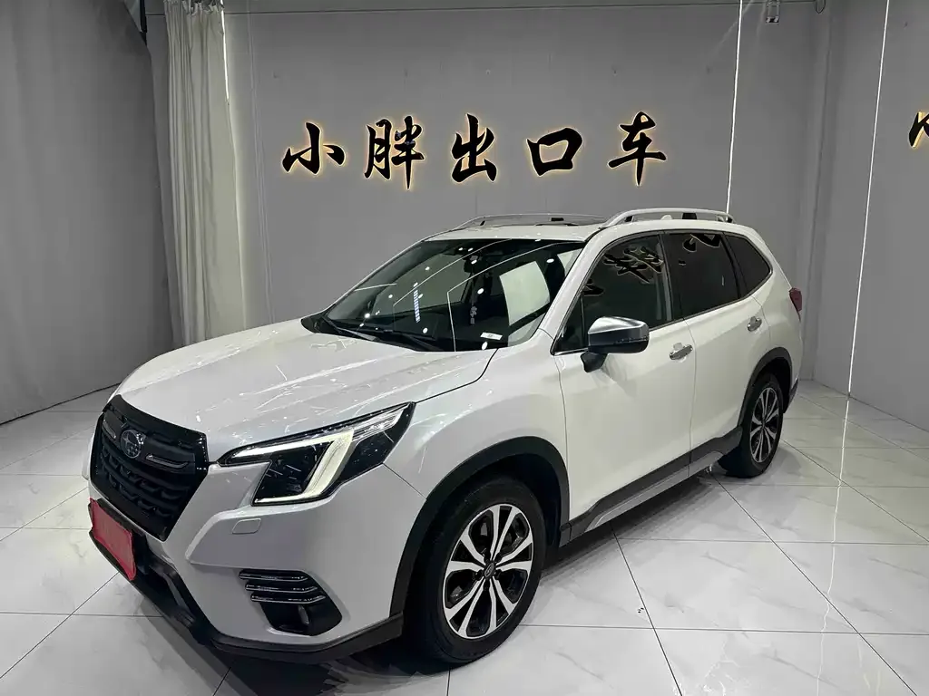Subaru Forester — фото 1