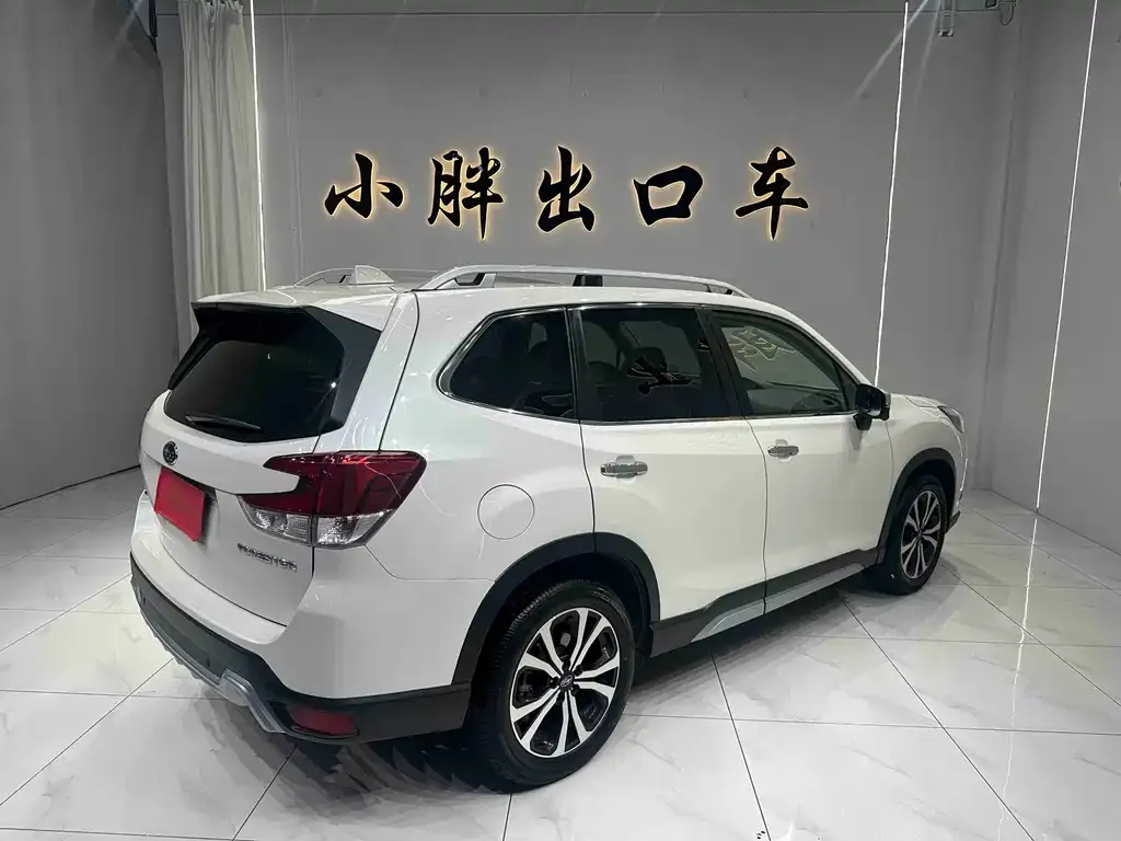 Subaru Forester — фото 7