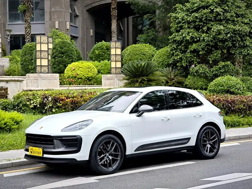 Porsche Macan — фото 1