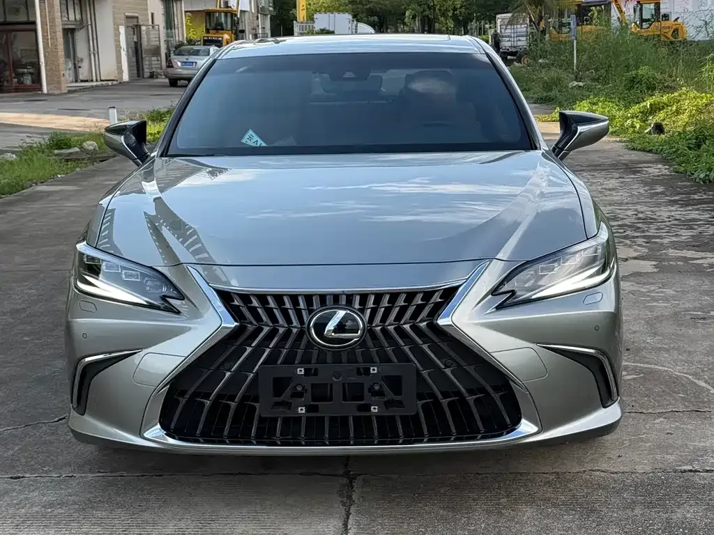 Lexus ES — фото 3