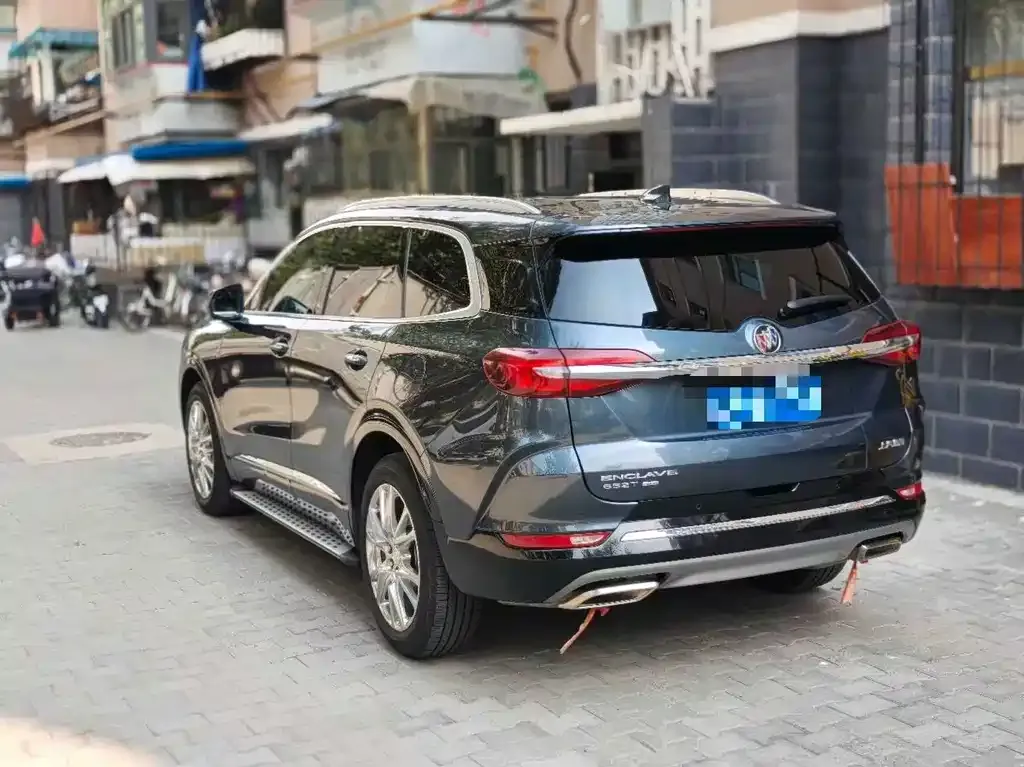 Buick Enclave — фото 6