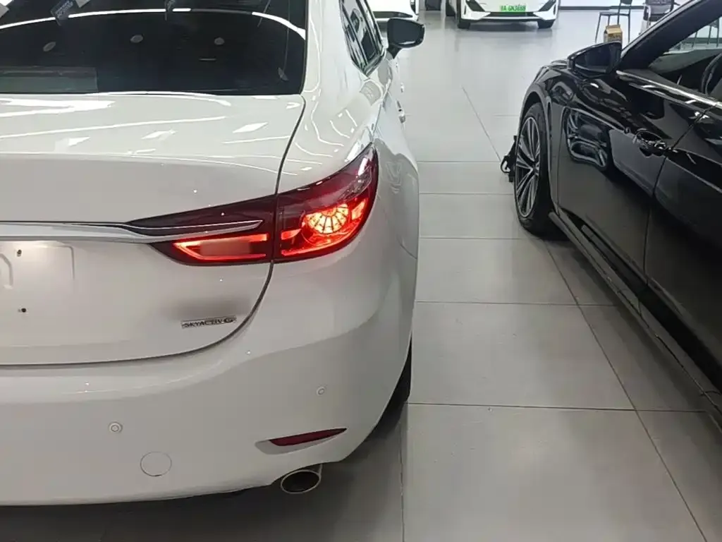 Mazda Atenza — фото 10