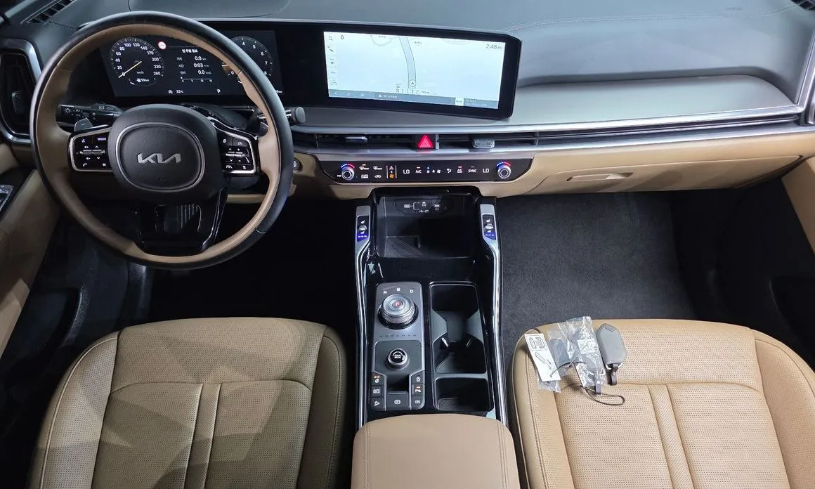 Kia Sorento — фото 6