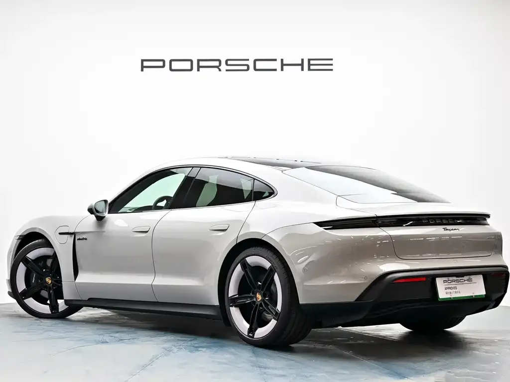 Porsche Taycan — фото 5