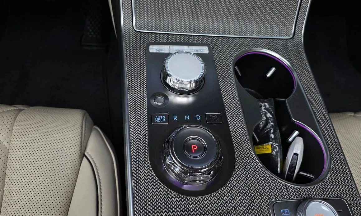 Genesis GV80 — фото 10