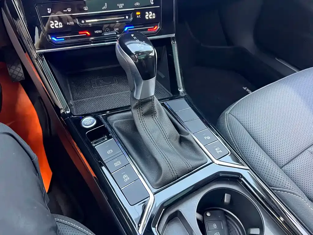 Volkswagen Passat — фото 7