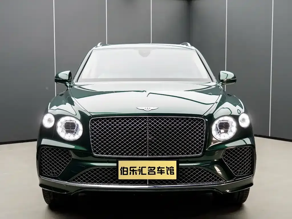 Bentley Bentayga — фото 10
