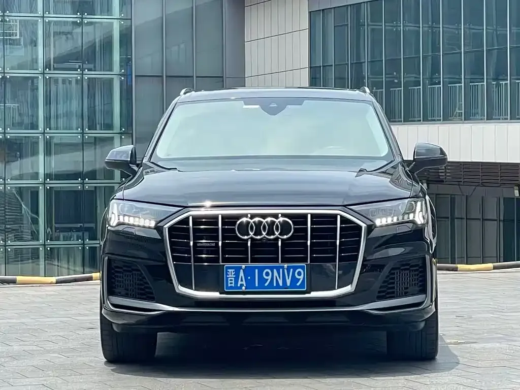 Audi Q7 — фото 7