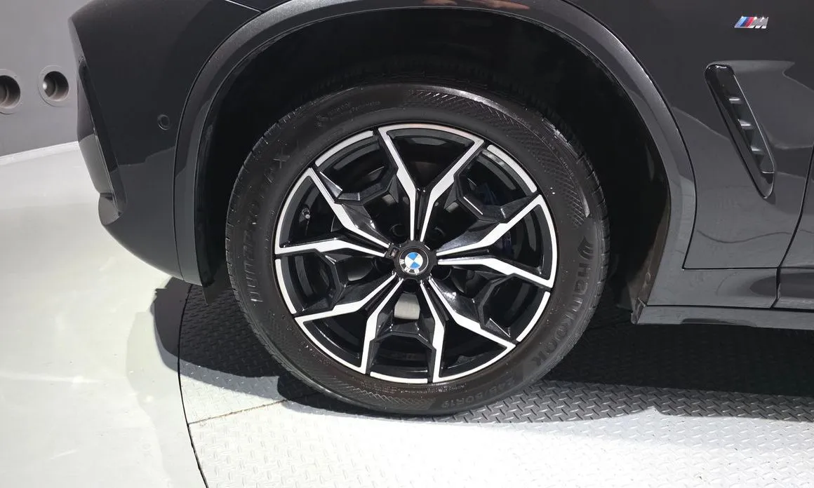 BMW X4 — фото 10