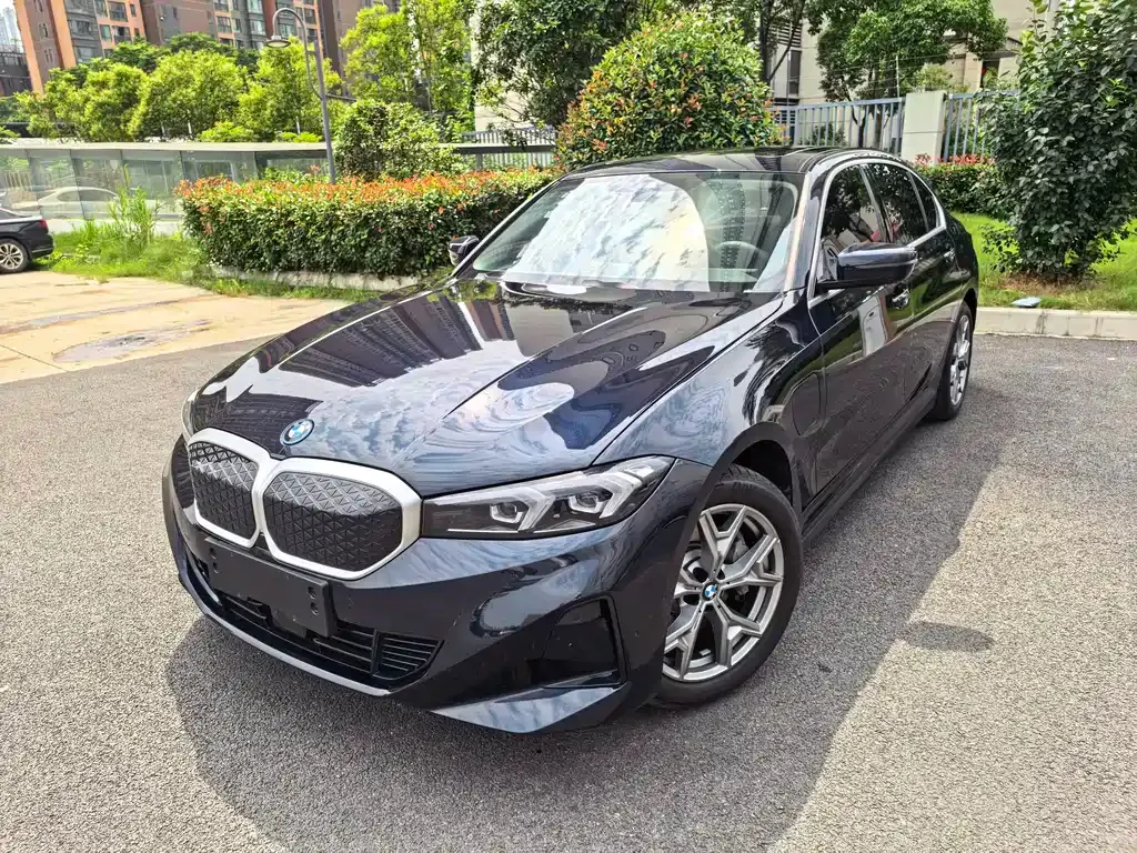 BMW i3 — фото 1