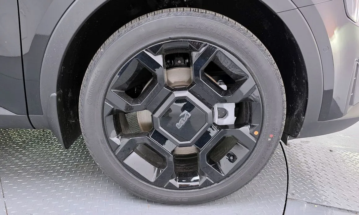 Kia Sorento — фото 9